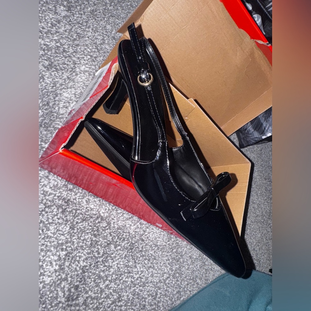 Elegant Black Women's Slingback Shoes